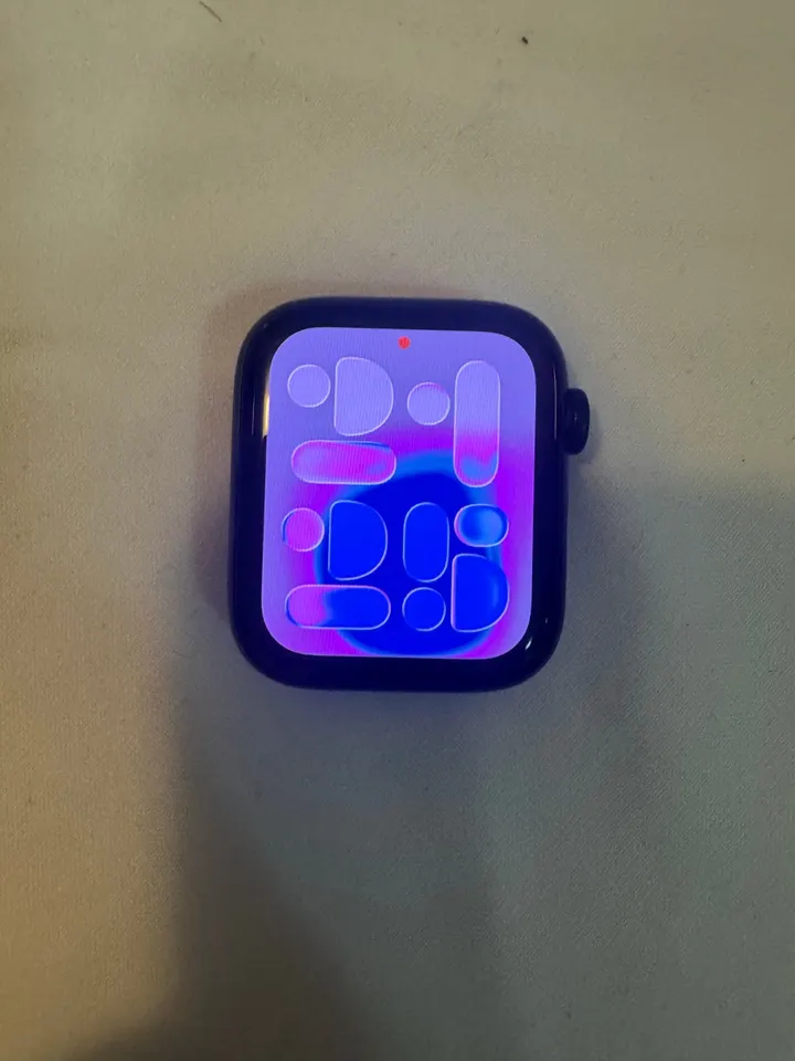 Apple Watch SE 2 GPS 44 mm Midnight – zánovní, baterie 100 %