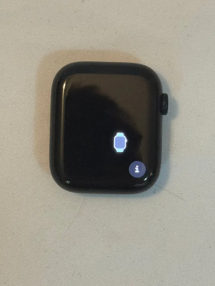 Apple Watch Series 9 45 mm GPS – iCloud zámek, na díly