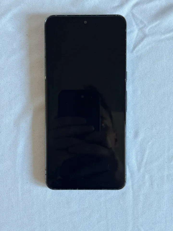 Google Pixel 8 Pro Obsidian – nenabíjí se, na opravu nebo díly